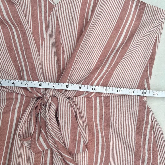 Hummingbird Striped Red Romper Shorts Size Medium - Picture 9 of 12